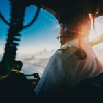Piloto volando