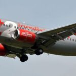 Jet2_Boeing_737-377